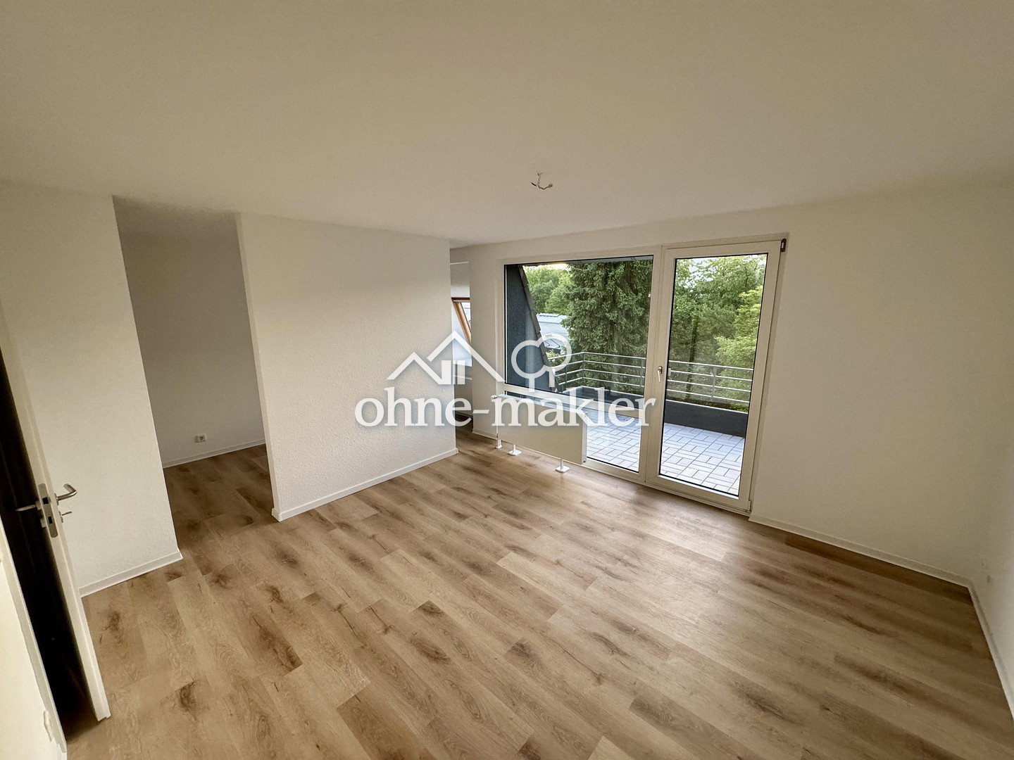 ERSTBEZUG AM UELLENDAHL: 2 ZIMMER WOHNUNG BALKON WHG, 42109 Wuppertal (Elberfeld)