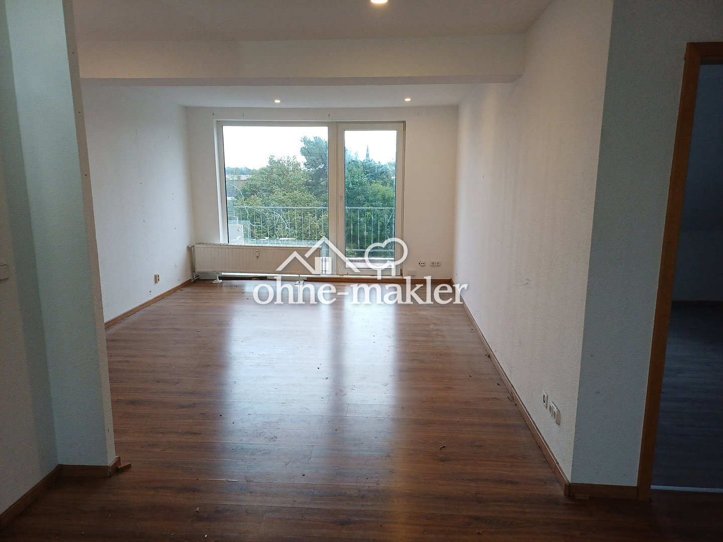 sonniger Südbalkon in Kirchlinde, 44379 Dortmund