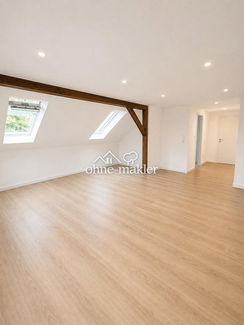Dachgeschosswohnung mit Flair in Bad Rothenfelde, 49214 Bad Rothenfelde