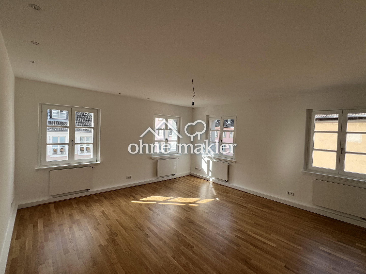 Charmante Altbauwohnung im Herzen der Carlstadt, 40213 Düsseldorf