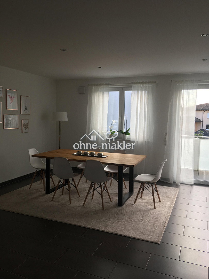 Hochwertige 3,5-Zimmer Wohnung mit Balkon, Aufzug und TG-Stellplatz, 76689 Karlsdorf-Neuthard