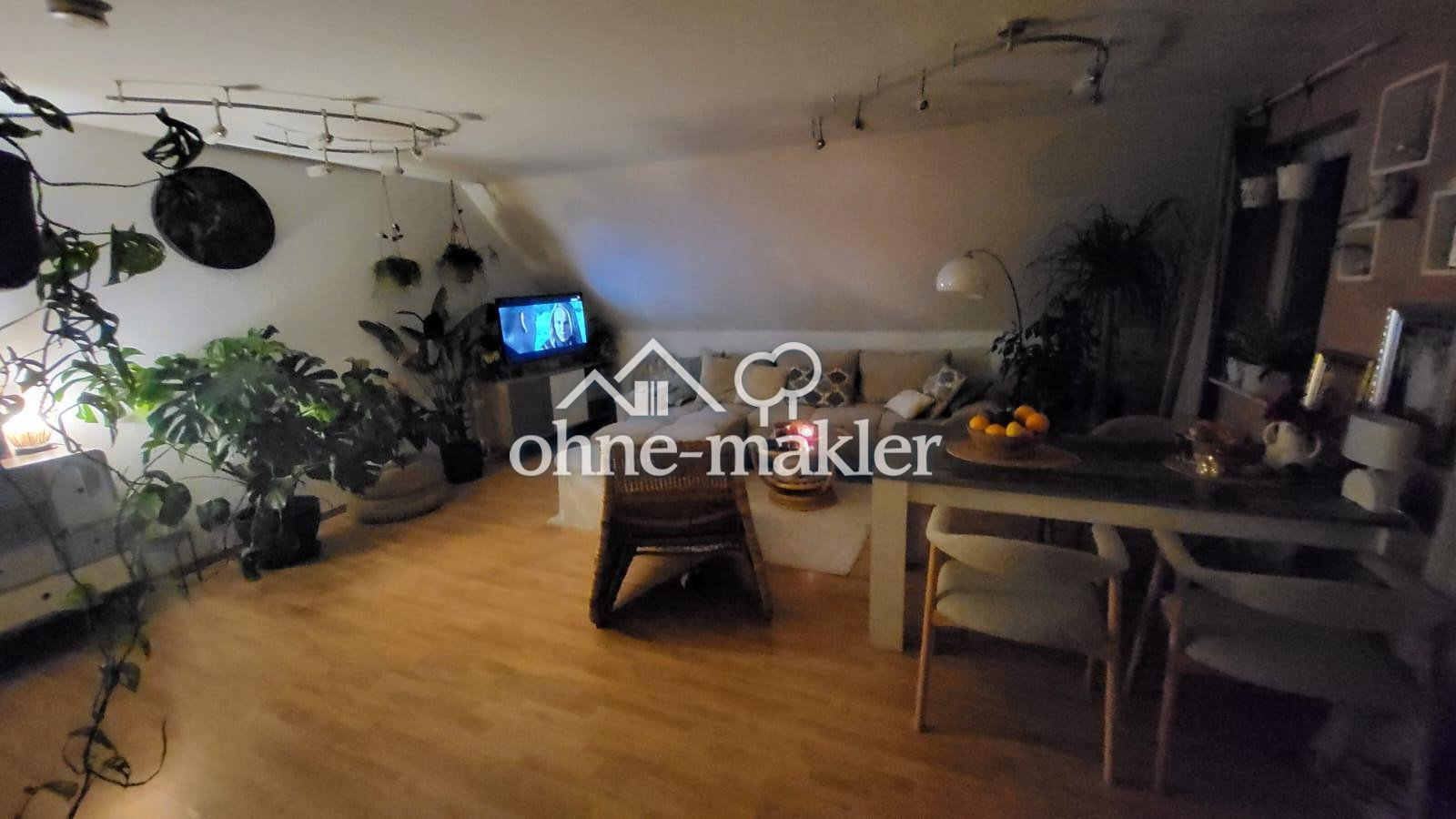 Frankfurt-Sossenheim charmante 2-Zimmer-Maisonette, 65936 Frankfurt am Main (Nied Sossenheim)