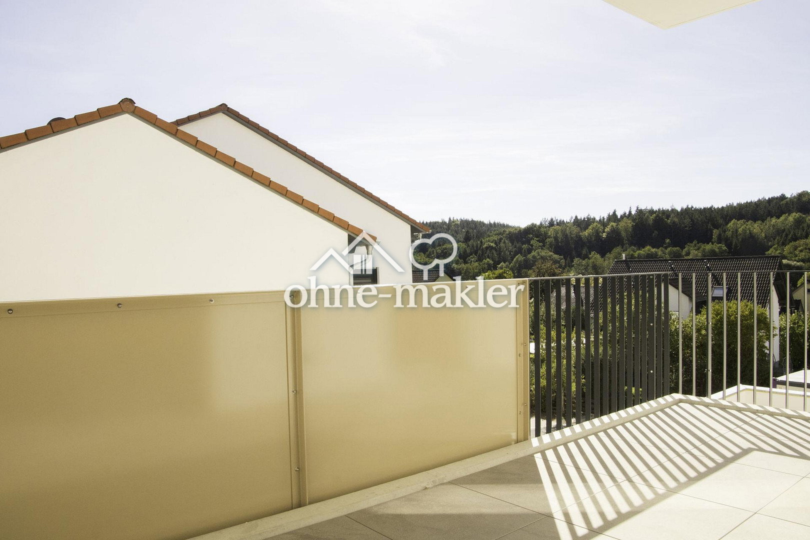 Neubau in Deining Modernes Wohnen mit Balkon, 92364 Deining