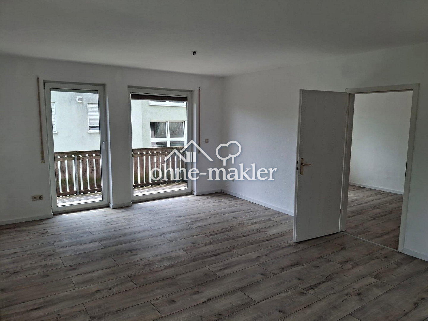 Helle 2-Zimmer Wohnung mit Balkon in Lichtenstein, 9350 Lichtenstein/Sa.