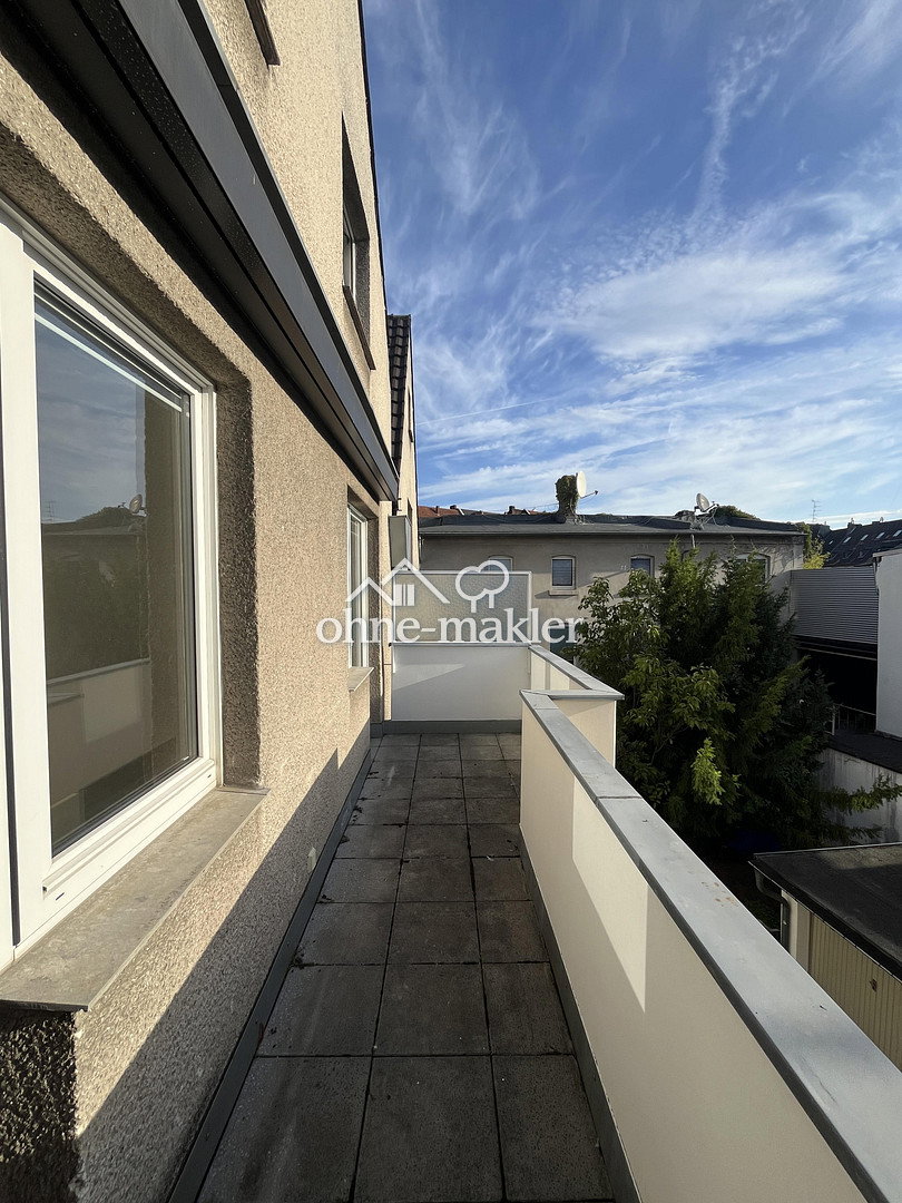 Rheinblick & Balkone Ihr neues Zuhause in Köln, 51063 Köln (Mülheim Buchheim Stammheim)