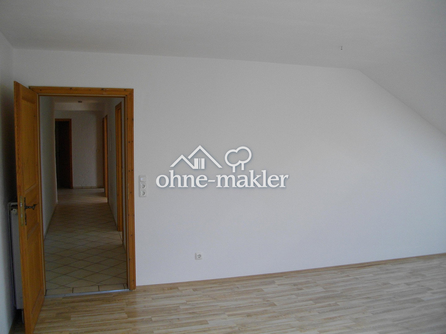 Königsdorf Helle 3,5-Zimmer Wohnung mit Balkon, 82549 Königsdorf