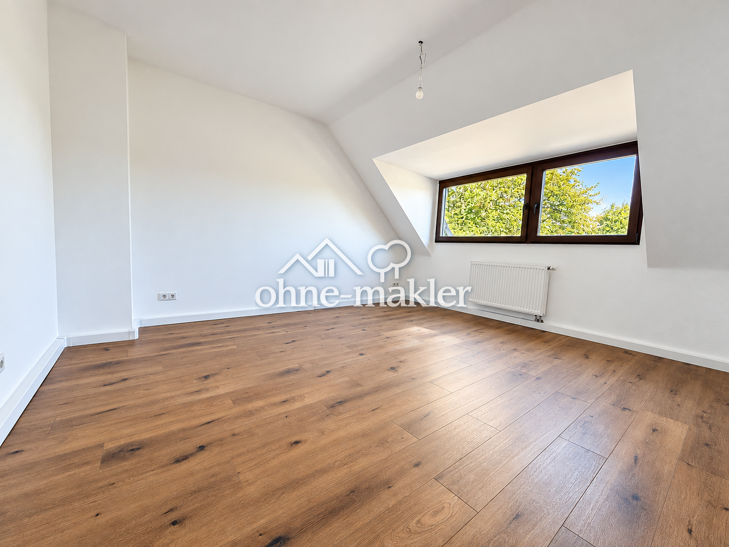 Dachgeschosswohnung mit Garten & Spitzboden in Leverkusen, 51381 Leverkusen (Bergisch Neukirchen Lützenkirchen Quettingen)
