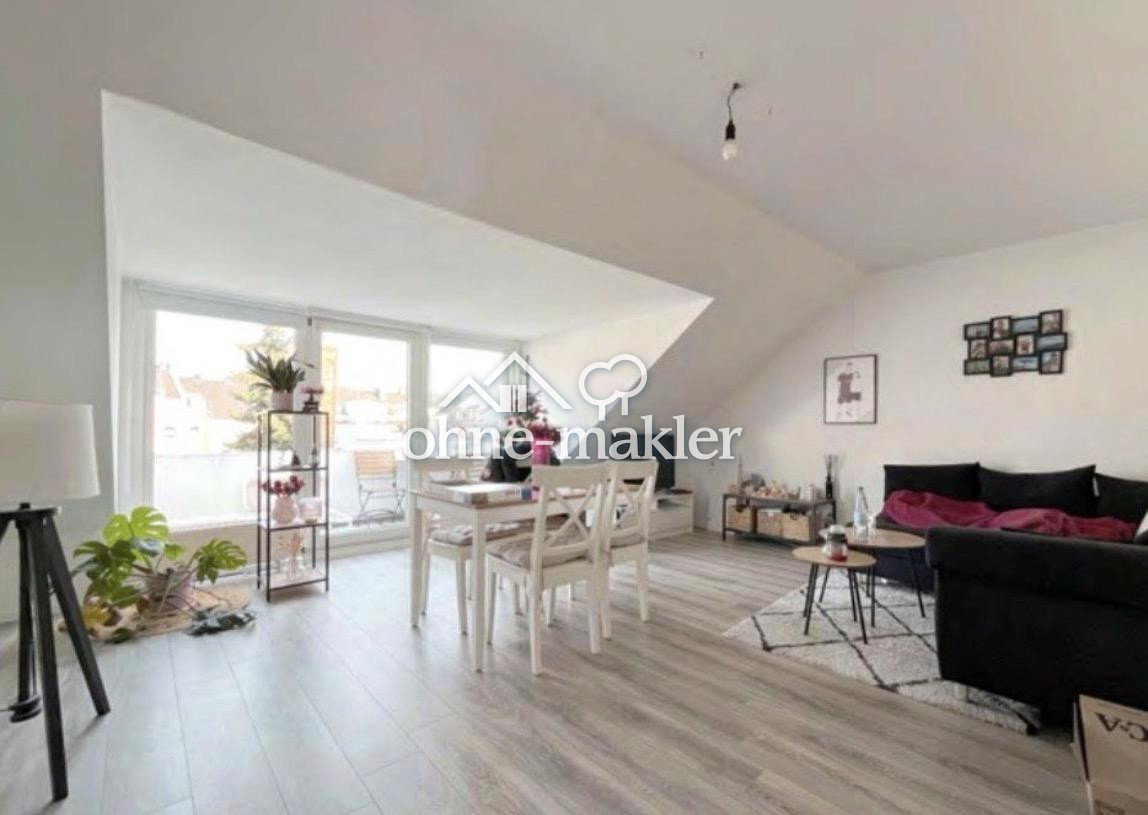 Helle Dachgeschosswohnung mit Balkon in Düsseldorf, 40625 Düsseldorf (Gerresheim Ludenberg)
