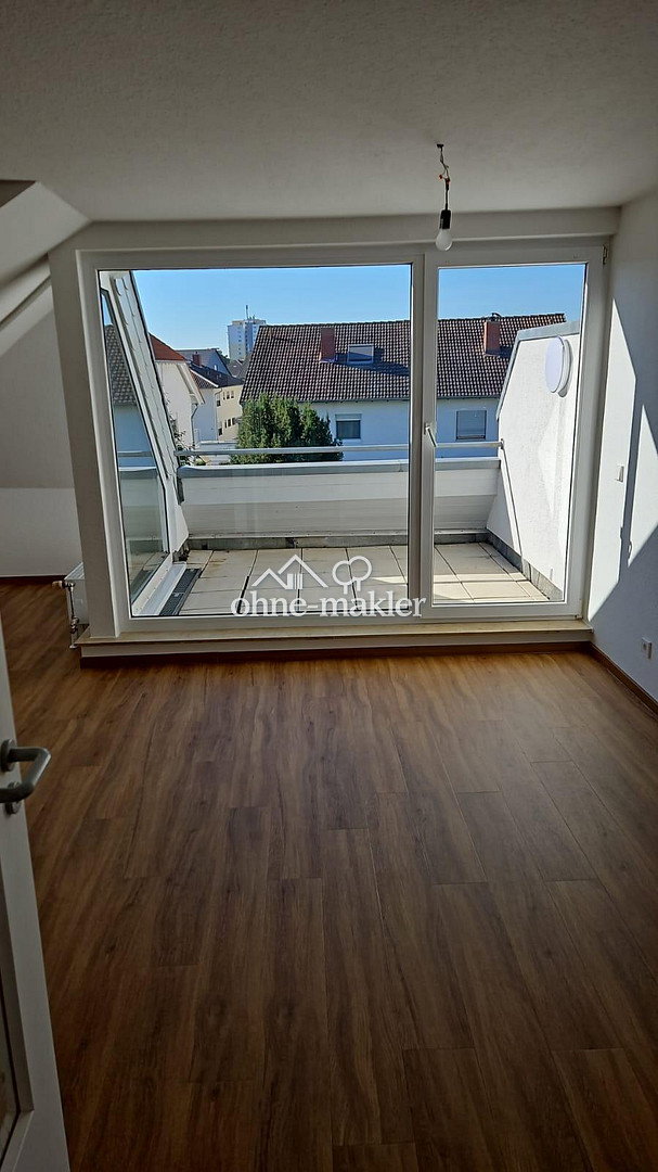 Dachgeschosswohnung in Lampertheim – mit Loggia, 68623 Lampertheim