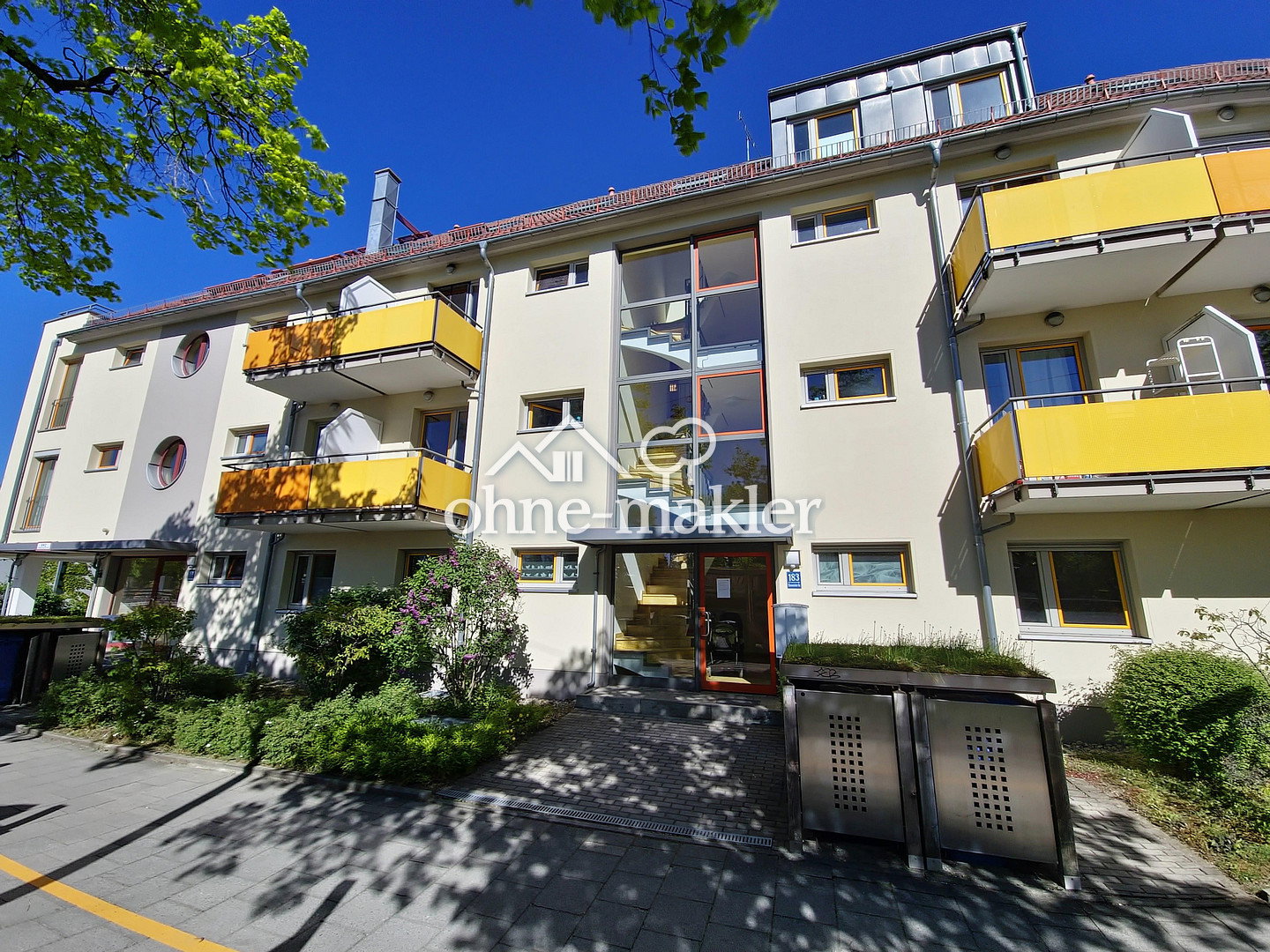 Münchner Wohnung mit Balkonen & Tiefgarage, 81377 München (Hadern Sendling-Westpark)
