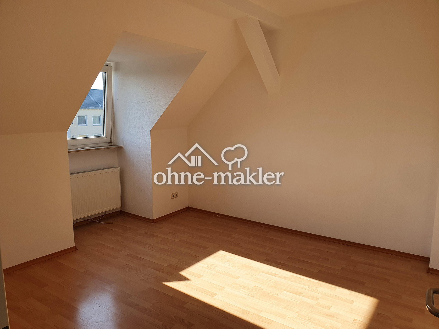 Dachgeschoss mit Potenzial in zentraler Lage, 45138 Essen (Huttrop Südostviertel)
