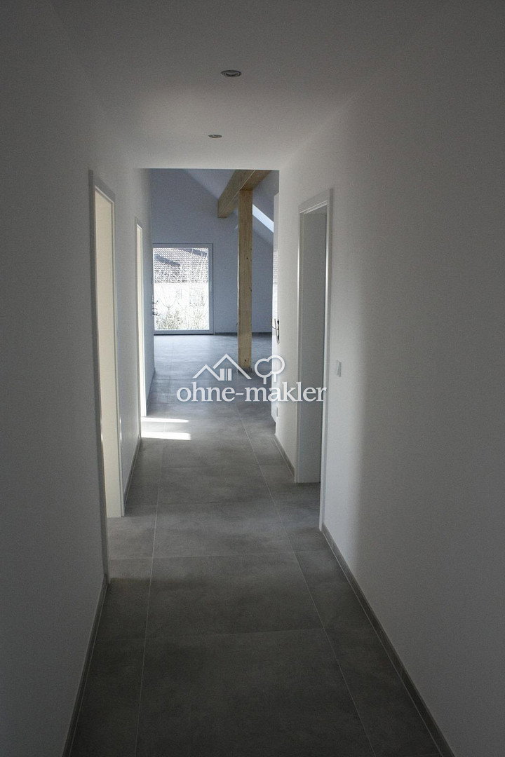 Traumhafte 4-Zimmer Wohnung in Kranzberg, 85402 Kranzberg (Thalhausen)