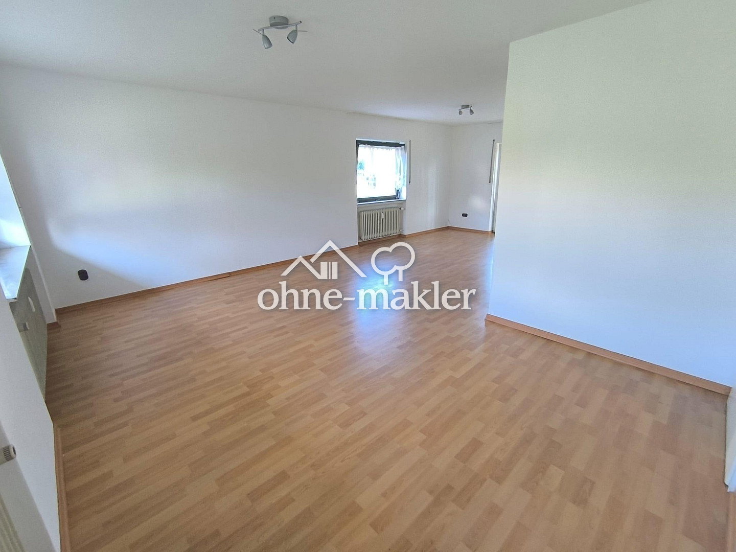 Erdgeschosswohnung mit Terrasse in Großen Linden, 35440 Linden