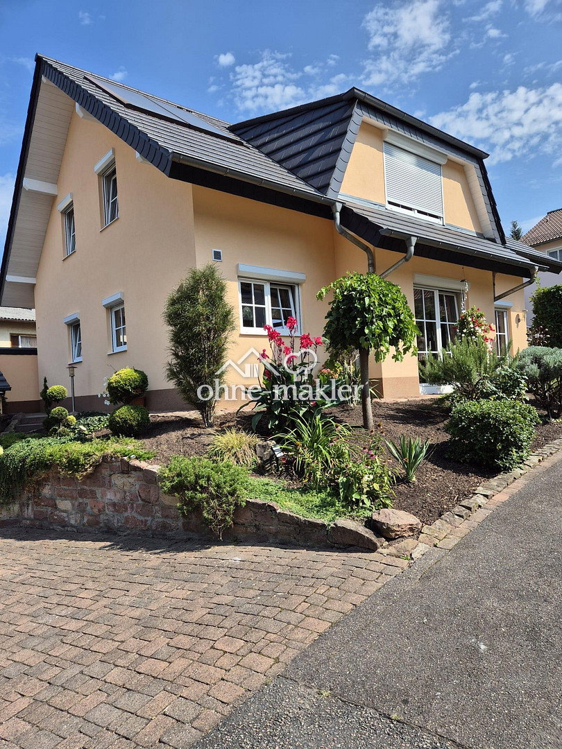 Charmantes Haus in Bammental – Ihr neues Zuhause, 69245 Bammental