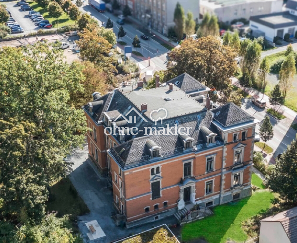 Villa mit Geschichte & Mieteinnahmen in Greiz, 7973 Greiz