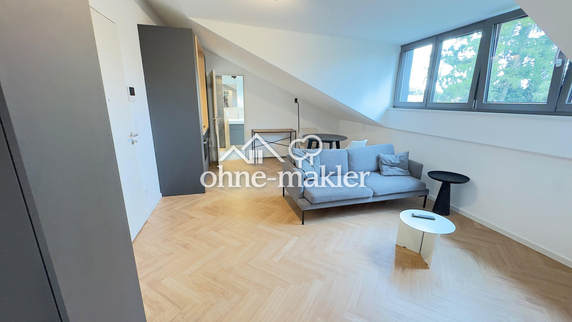 Möbliert & sofort verfügbare 2-Zimmer-Dachgeschoss-Mietwohnung in Perlach, 81549 München (Obergiesing Ramersdorf-Perlach Untergiesing-Harlaching)