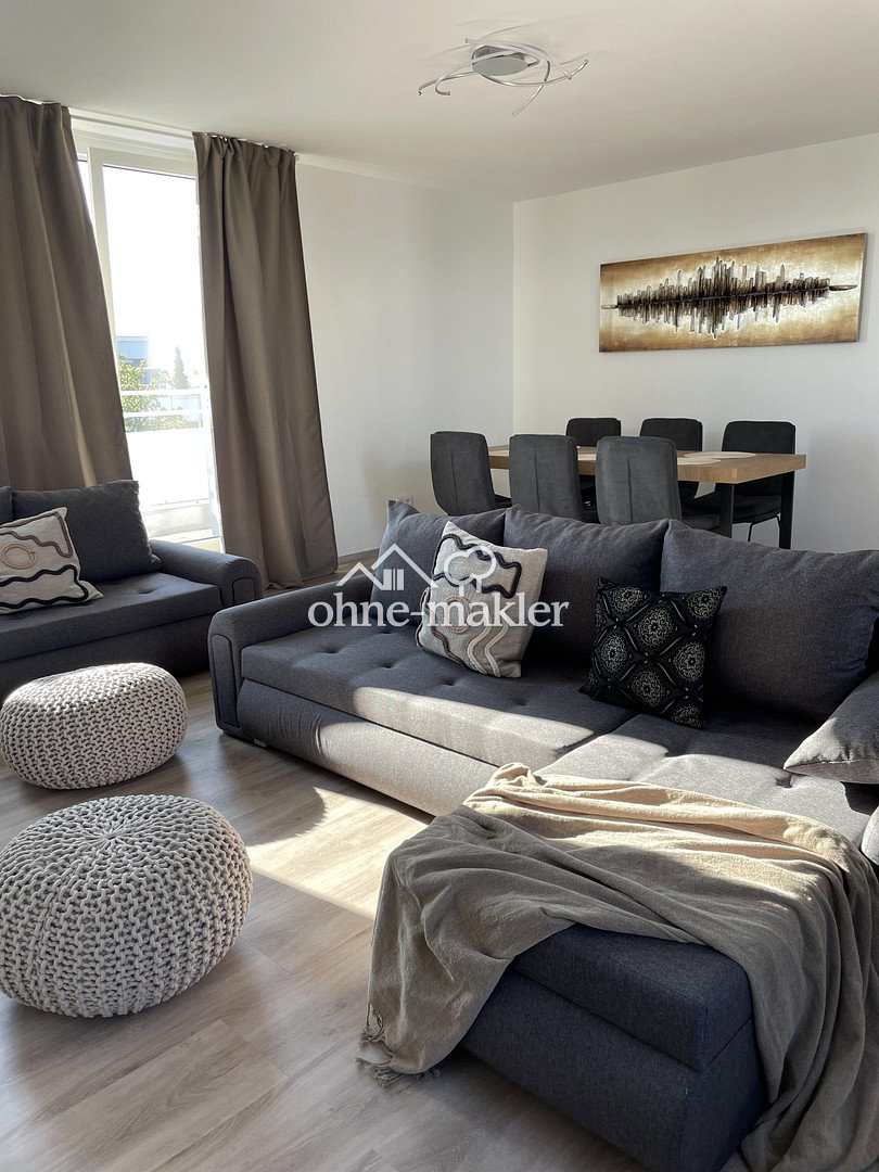 Münchner Dachgeschosswohnung mit Alpenblick, 81825 München (Berg am Laim Trudering-Riem)