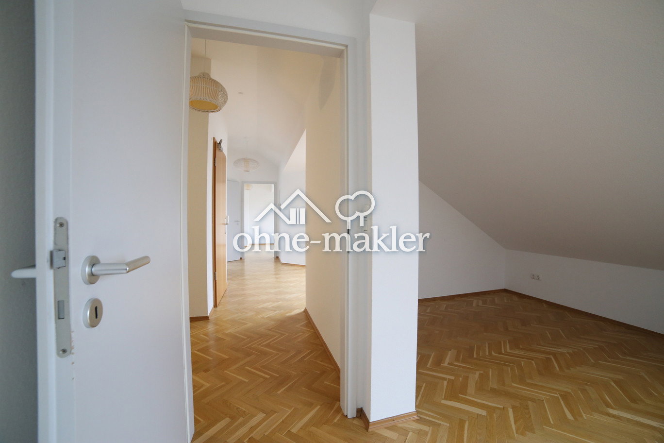 Dachgeschoss-Traum im Nordend-Ost, 60389 Frankfurt am Main (Bergen-Enkheim Bornheim Nordend-Ost Nordend-West Seckbach)