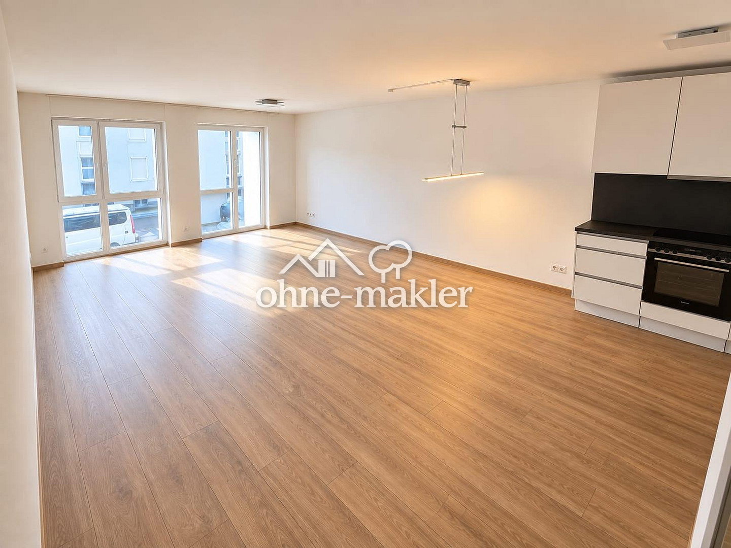 Göggingen Stilvolle Wohnung mit Balkon, 86199 Augsburg (Göggingen)