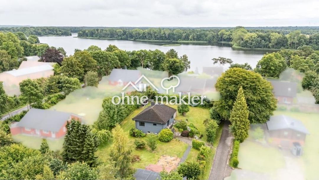 Eckgrundstück mit Bungalow & Seeblick in Warder, 24646 Warder