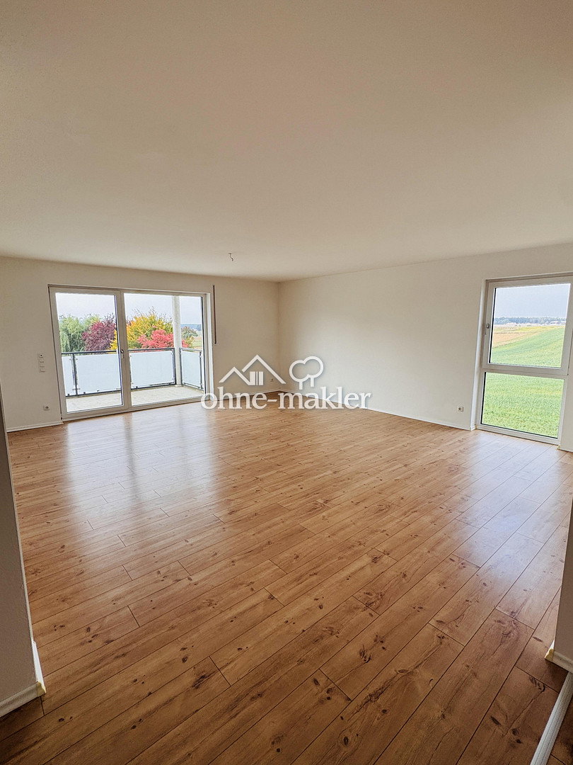 Helle 2,5-Zimmer Wohnung mit Balkon in Hemau, 93155 Hemau