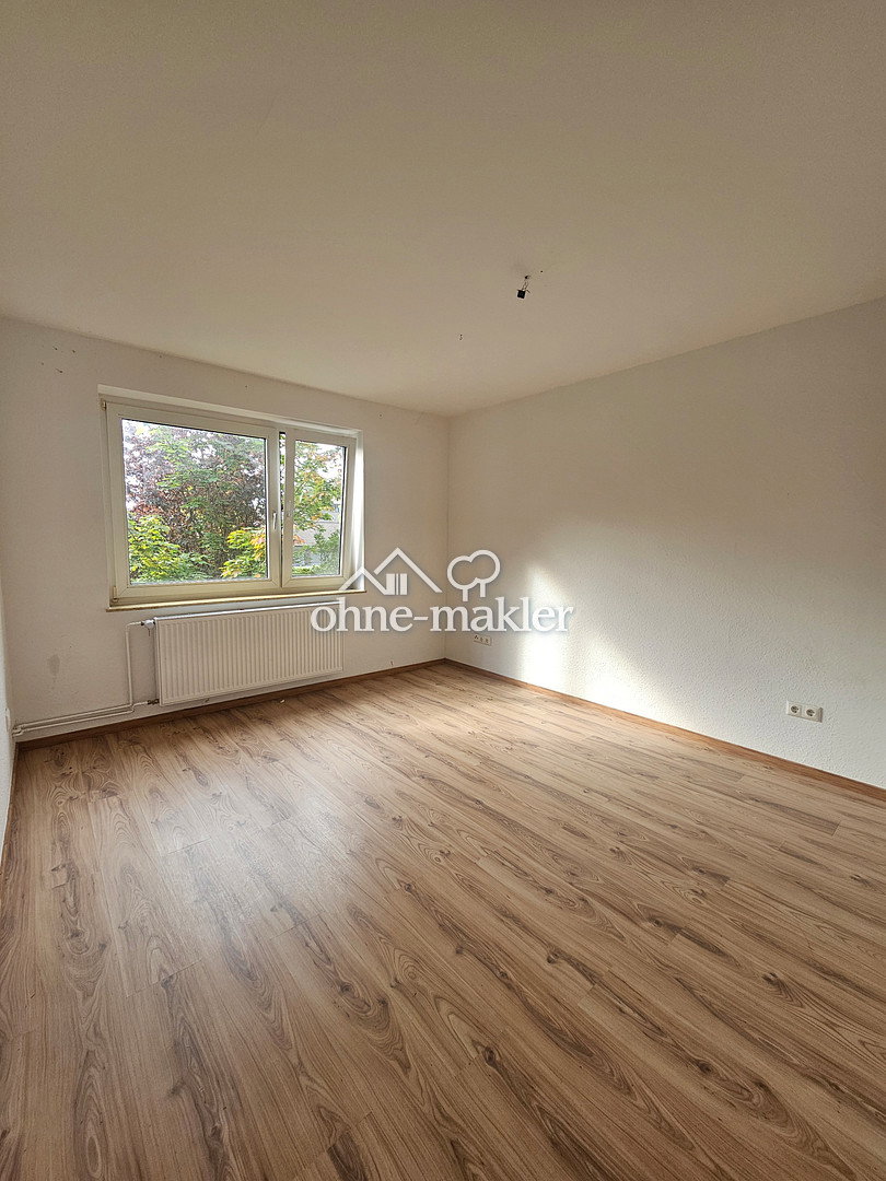 Balkon & zentrale Lage in Wilhelmshaven, 26382 Wilhelmshaven (Bant Heppens Innenhafen Innenstadt Siebethsburg)
