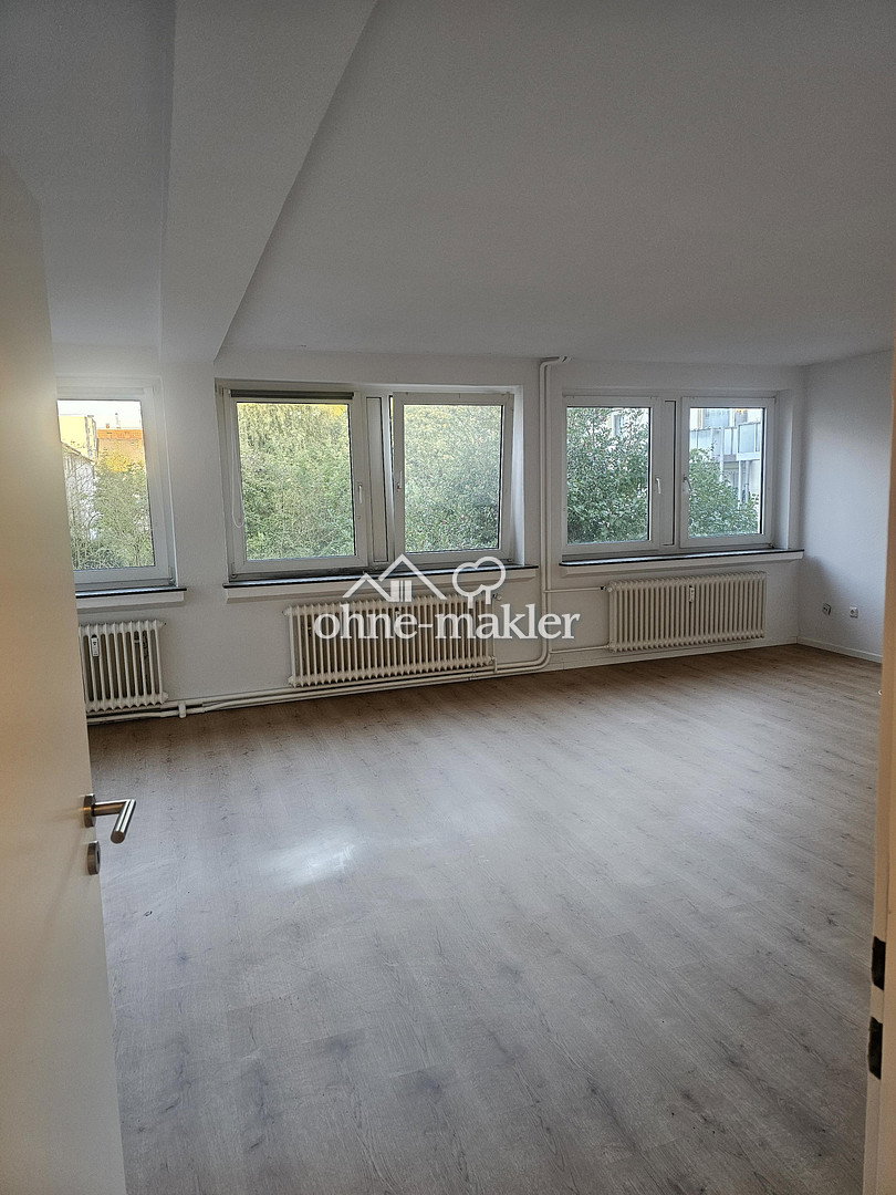 Helle 3-Zimmer-Wohnung in Wilhelmshaven, 26384 Wilhelmshaven (Heppens Heppenser Groden Innenhafen Innenstadt Neuende)