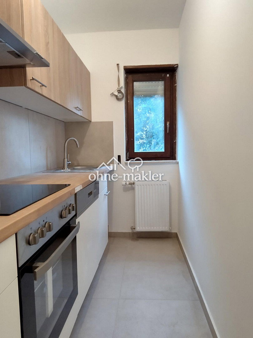 Dachgeschosswohnung mit Balkon & Grünblick, 67063 Ludwigshafen am Rhein (Friesenheim/Nord)