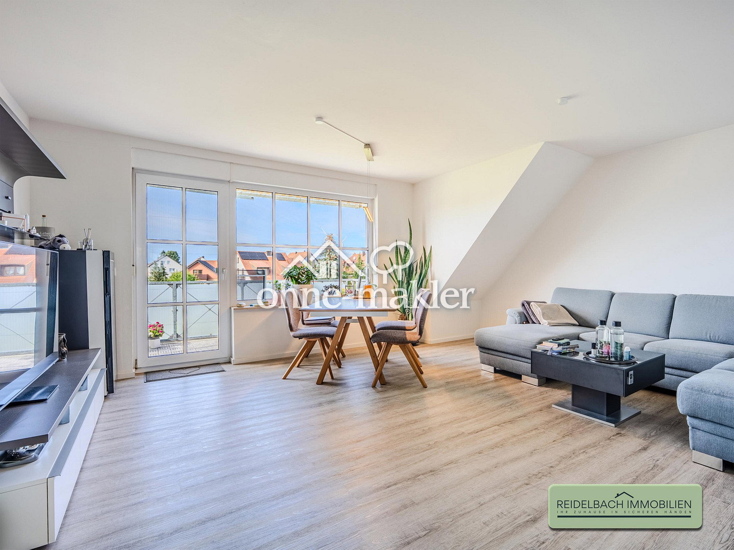 Maisonette mit Balkonblick in Seukendorf, 90556 Seukendorf