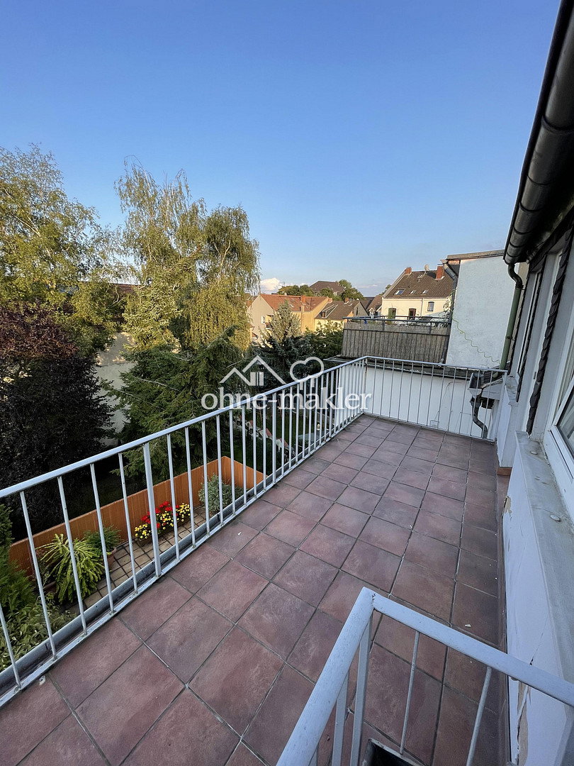 Duisburg Neurenoviert mit Balkon & EBK, 47198 Duisburg (Alt-Homberg Hochheide)