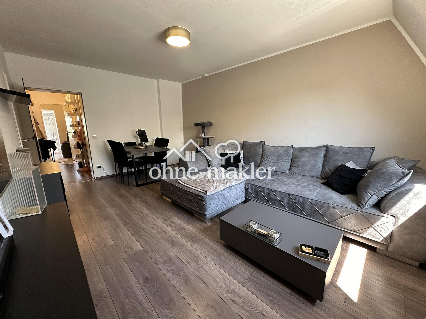 zentrale Lage, charmante 2-Zimmer-Wohnung, 42655 Solingen (Höhscheid Merscheid Solingen-Mitte Wald)