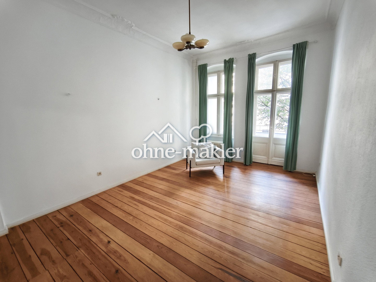 Altbaucharme & Tempelhofer Feld, 12051 Berlin (Neukölln)