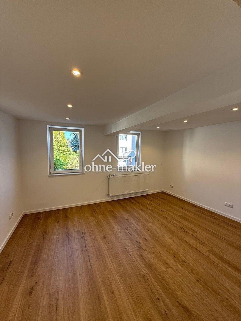 Stilvoll kernsaniert Maisonette mit Hofcharme, 64354 Reinheim