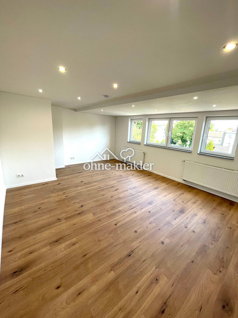 Dachgeschosswohnung in Herne – Modern & Lichtdurchflutet, 44652 Herne (Baukau-West Eickel Holsterhausen Wanne Wanne-Süd)