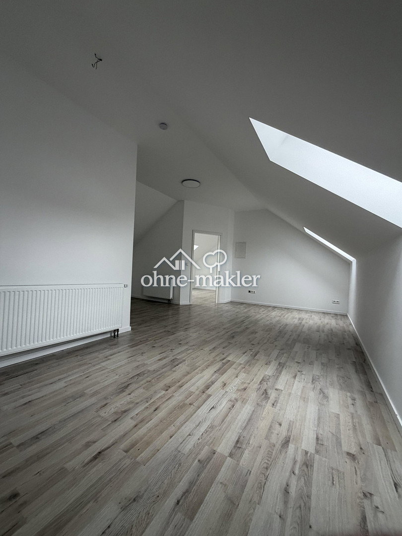 Dachgeschosswohnung in Sandweier – ruhig & hell, 76532 Baden-Baden (Sandweier)