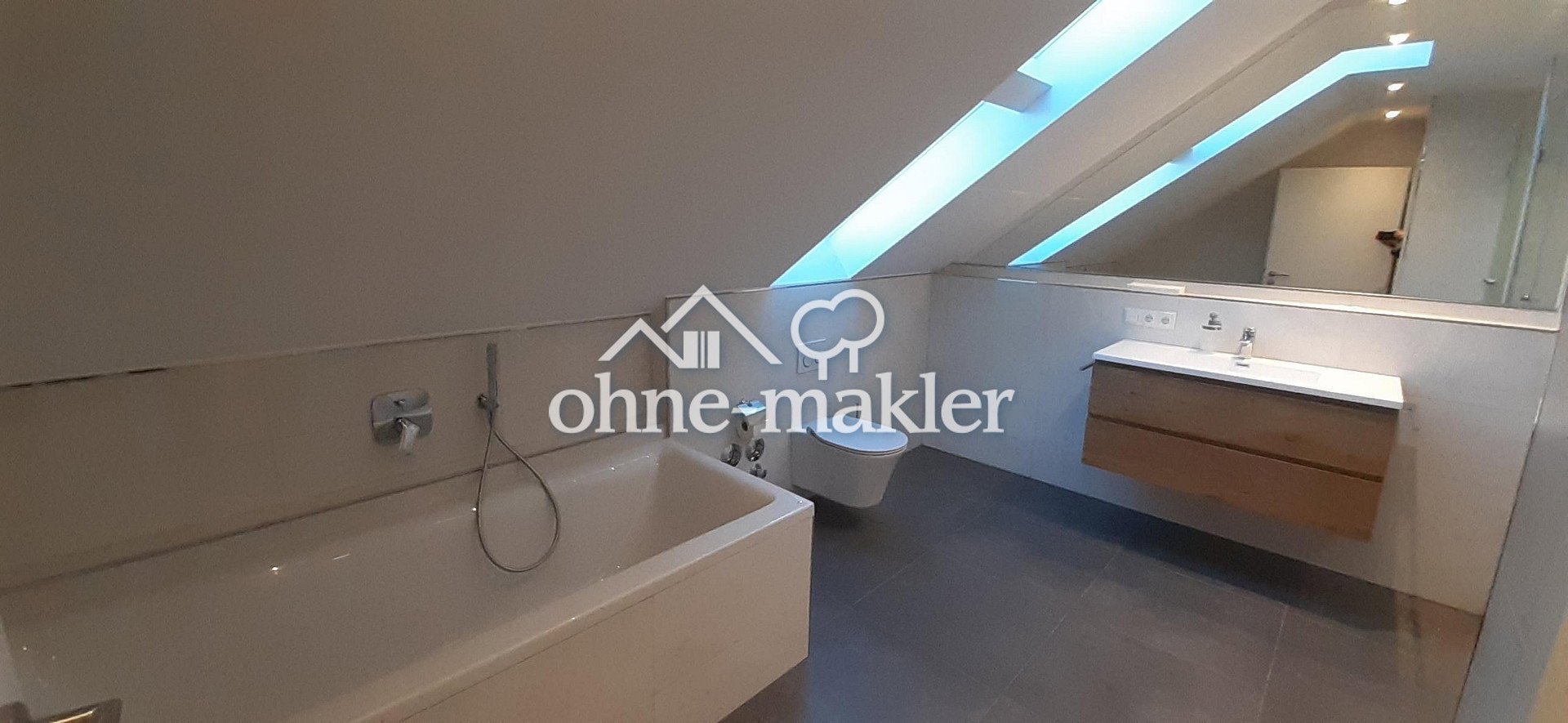 Dachterrasse & Galerie – Wohnen in Hemhofen, 91334 Hemhofen