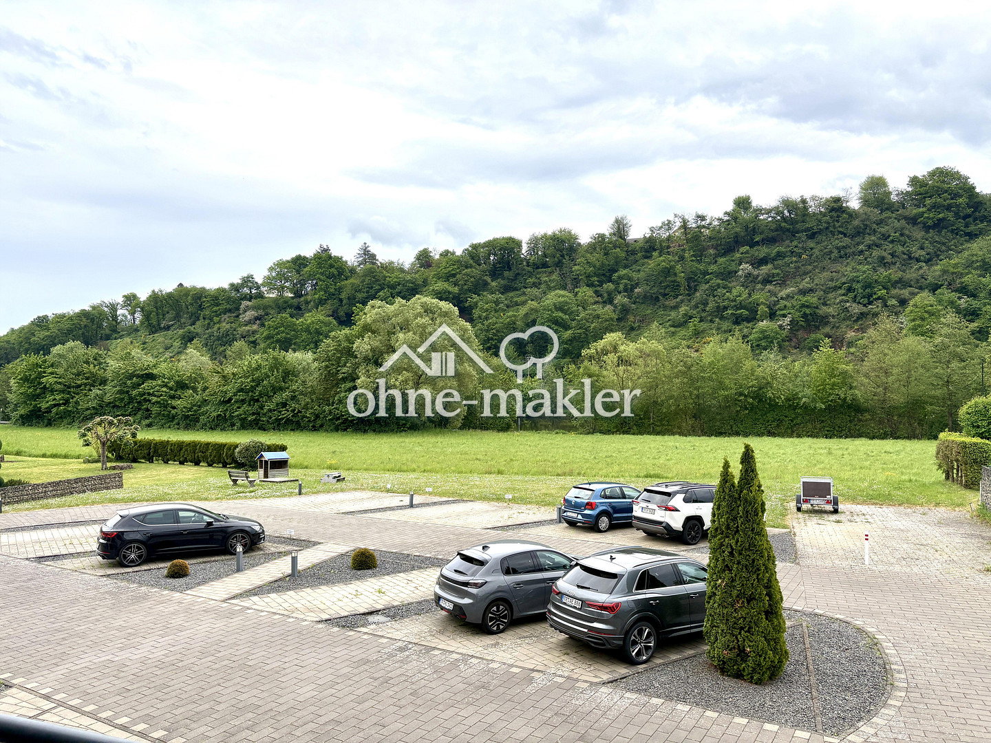 Saarblick-Traum mit Balkon & Stellplätzen, 54329 Konz