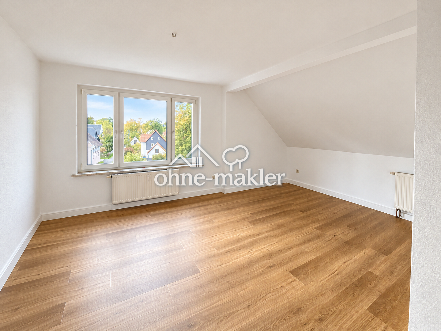 Dachgeschosswohnung mit Stellplatz – jetzt bewohnen, 8428 Langenbernsdorf