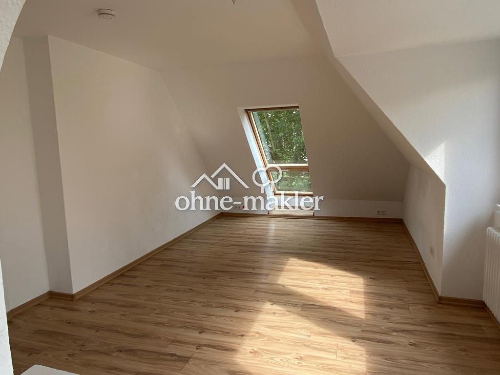 Dachgeschosswohnung in Lehe – Licht & Raum, 27576 Bremerhaven (Lehe Mitte)