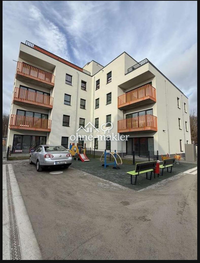 Penthouse mit Riesenterrasse in Berlin-Biesdorf, 12683 Berlin (Marzahn-Hellersdorf Biesdorf Kleingartenanlage Biesenhorst 1)