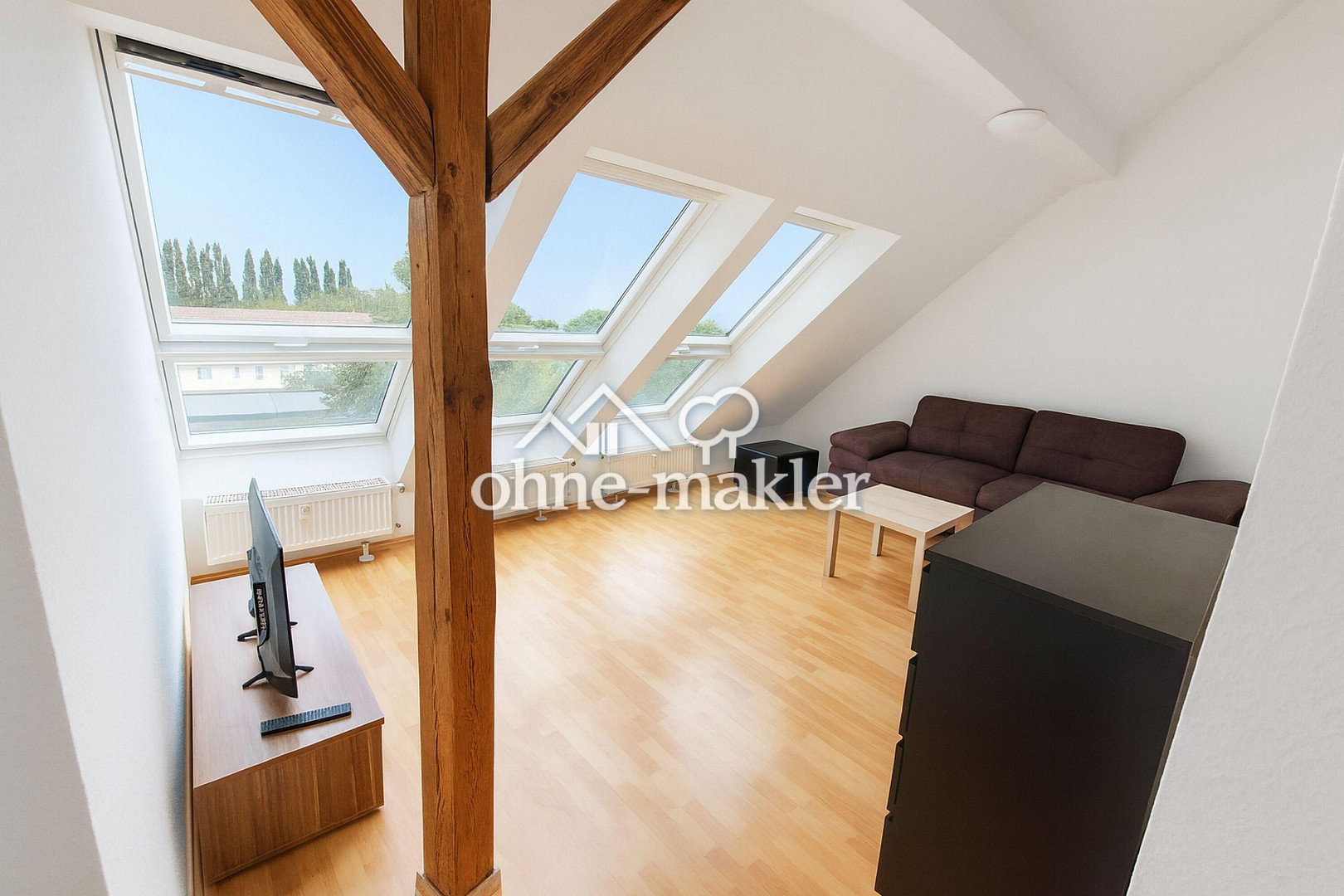Dachgeschosswohnung in Bochum – Licht & Balken, 44892 Bochum (Langendreer)