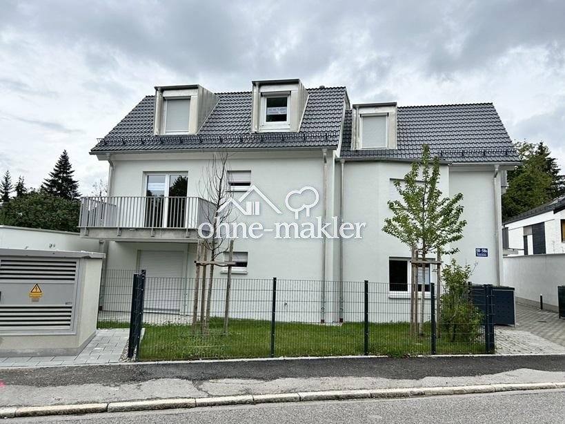 Dachgeschosswohnung in München - Balkon & Licht, 81827 München (Ramersdorf-Perlach Trudering-Riem)