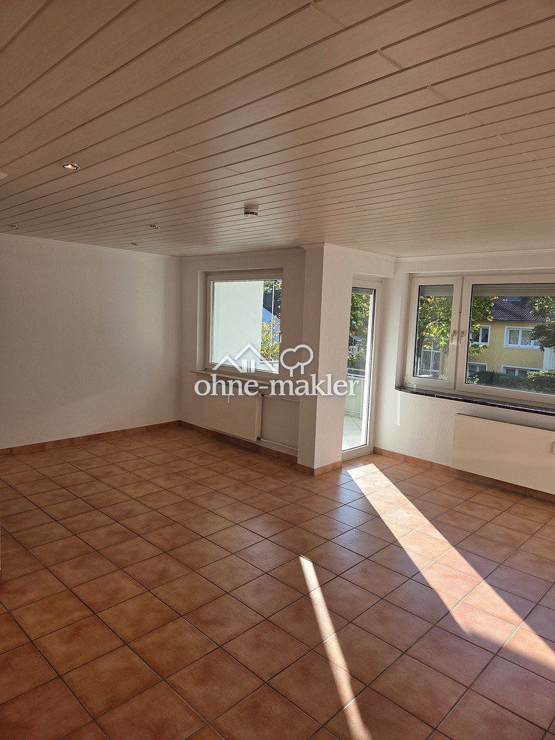 Sennestadt renovierte 2-Zi. Wohnung mit Balkon, 33689 Bielefeld (Dalbke Sennestadt)