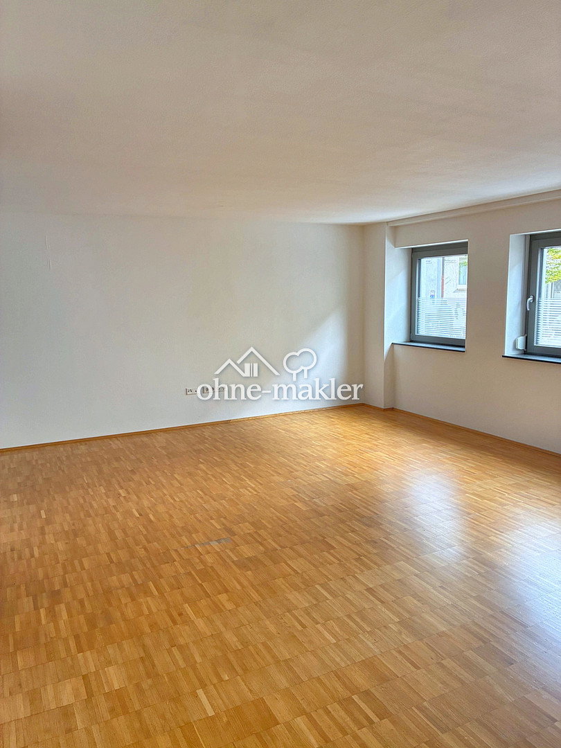 Zentral in Heilbronn Wohnung mit Loggia & Parkett, 74076 Heilbronn (Heilbronn Neckarbogen)