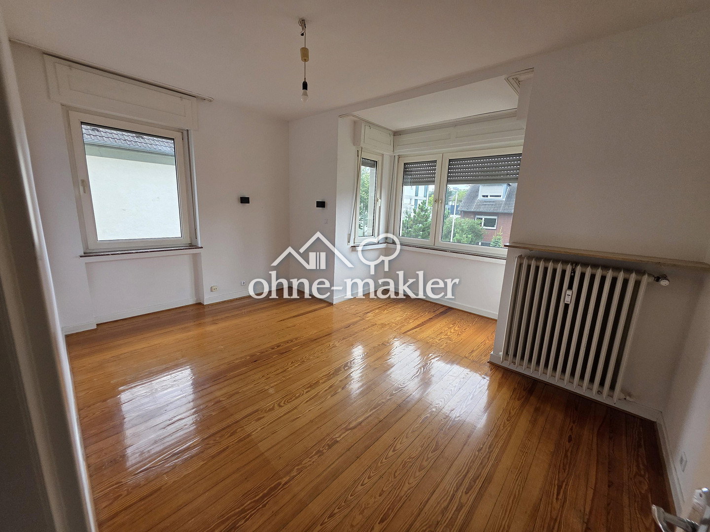 Bonn-Duisdorf Wohnung mit Balkonen & Garten, 53123 Bonn