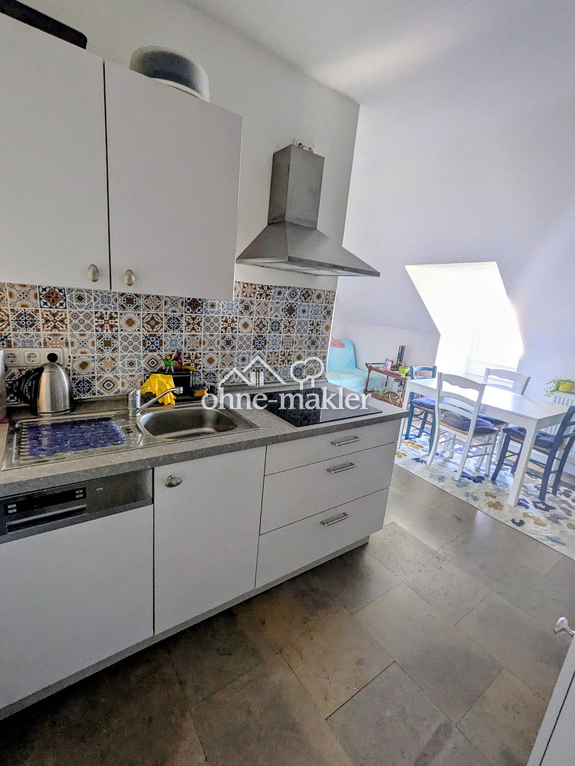 Gemütliche Dachgeschoßwohnung mit Fernblick, 97082 Würzburg (Altstadt Heidingsfeld Steinbachtal Zellerau)