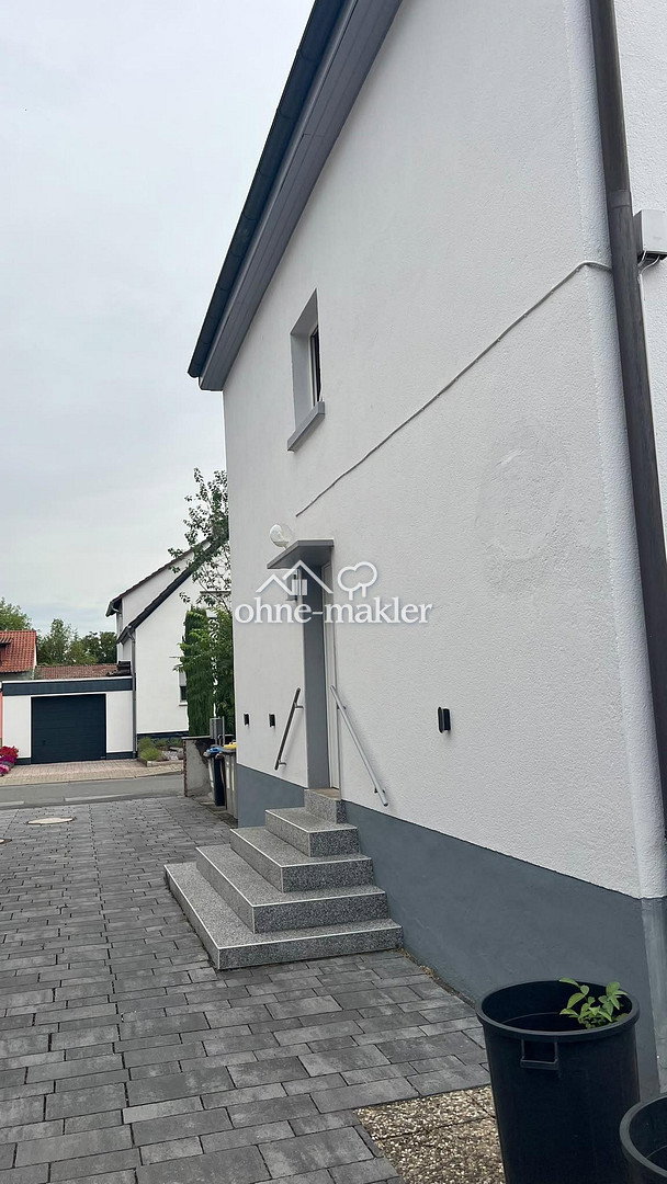 Frisch renovierte 2-Zimmer-Erdgeschosswohnung mit Wintergarten in Mannheim, 68305 Mannheim (Gartenstadt Luzenberg Waldhof)
