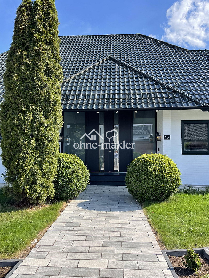 Traumvilla mit 2 Wohnungen – provisionsfrei, 89165 Dietenheim