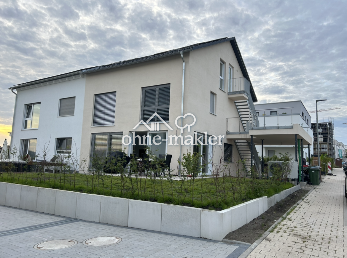 Dachterrasse & Neubau in zentraler Lage, 70825 Korntal-Münchingen