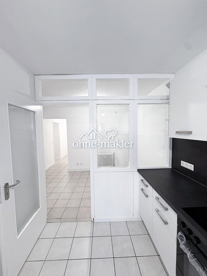 Traumwohnung in Stuttgart – Balkone & Garage, 70619 Stuttgart (Heumaden Lederberg Riedenberg Sillenbuch)